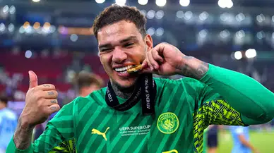 Osimhen’den Sonra Kaleye Dev Yatırım mı Geliyor? Ederson İsmi İçin Süreç Nereye Gidiyor?