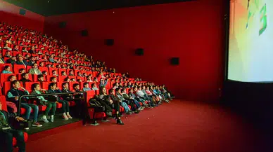 Bu Hafta Sinemalarda 6 Yeni Film: "Işık" ve "Önemsiz Biri 2" Vizyona Girdi!