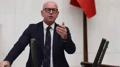 CHP’li Serkan Sarı’dan YÖK Kontenjan Kararına Tepki: “Paralı Eğitime Tam Destek, Gençlerin Hakkı Gasp Ediliyor”