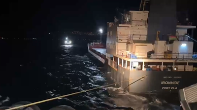 Çanakkale Boğazı’nda Arıza Yapan Yük Gemisi Karanlık Liman’a Çekildi