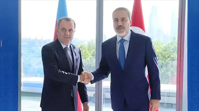 Hakan Fidan ve Ceyhun Bayramov'dan Barış Anlaşması Üzerine Önemli Telefon Görüşmesi!