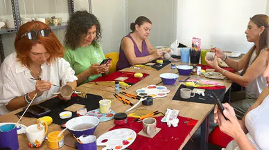 Mersin Yenişehir Belediyesi'nden kadınlara yönelik seramik sanatı eğitimi