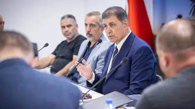 İzmir'de Gıda Güvenliği Toplantısında Konuşan Başkan Cemil Tugay: Gençler sağlıksız besleniyor