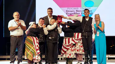 Kartal'da 4. Uluslararası Halk Oyunları Festivali coşkuyla başladı