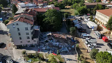 Bakan Kurum: Sındırgı'da 6,1'lik deprem sonrası 75 yapıda hasar tespit edildi!