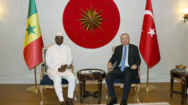 Cumhurbaşkanı Erdoğan, Senegal Başbakanı Sonko ile Atatürk Havalimanı'nda Görüştü
