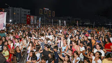 Mersin Büyükşehir Yaz Konserleriyle Vatandaşa Moral Veriyor
