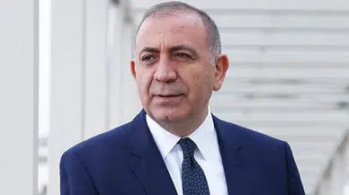 Gürsel Tekin, CHP İstanbul İl Başkanlığı'na gitme kararını erteledi