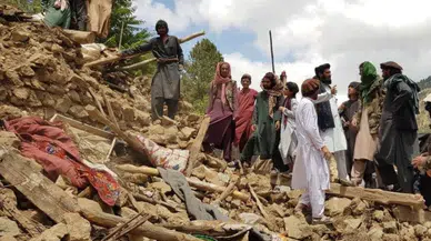 Afganistan'da 6,0 büyüklüğünde deprem: 622 ölü, bin 555 yaralı ve çok sayıda ev yıkıldı