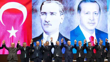 CHP'li ve Yeniden Refah Partili Belediye Başkanları AK Parti'ye Katıldı