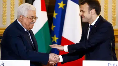 Fransa Cumhurbaşkanı Macron, Filistin Devleti'ni tanıma niyetini Mahmud Abbas'a yineledi