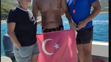 İzmirli Otizmli yüzücü Tuna Tunca, Cebelitarık Boğazı'nı solo geçerek tarihe geçti