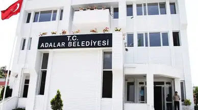 Adalar'da Başkan Vekilliği Seçimi, İstifa ve Yeter Sayı Sorunu Nedeniyle Ertelendi