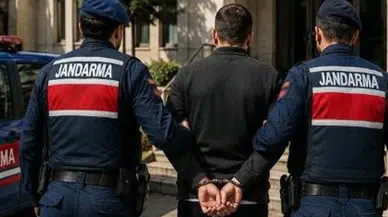 İzmir'de FETÖ operasyonunda 21 şüpheli yakalandı, 5'i firarda!