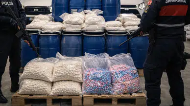 İzmir'de uyuşturucu operasyonu: 1.625 ton hap hammaddesi ele geçirildi