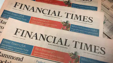 Financial Times: Referandumda sarsılan Erdoğan, AKP'yi silkeliyor