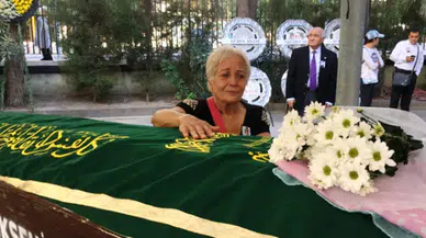 Kardeşleri cenazede sitem etti...