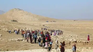Ezidi komutan resti çekti: Türkiye'ye karşı savaşmayız