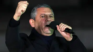 CHP LİDERİ ÖZGÜR ÖZEL: “REİS ELİ ÖPMEKLE DEĞİL, MİLLETİN GÖNLÜNE GİRMEKLE İKTİDAR OLUNUR”