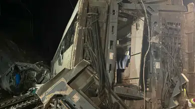 İspanya'da yüksek hızlı tren kazası: 39 kişi öldü