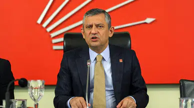 Özgür Özel, Uğur Mumcu'yu 33. yılında andı; karanlıklara karşı aydınlık vurgusu yaptı