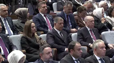 Cemil Tugay AK Parti Genel Merkezi’ne geldi: “İzmir’i güzel şeyler bekliyor”