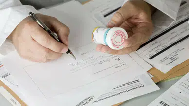 Raporlu ilaç kullananlara müjde! Doktora gitmeden eczaneden ilaç alma dönemi başlıyor