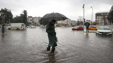 Meteoroloji'den 8 İl İçin Sarı Kodlu Uyarı! Kuvvetli Sağanak Yağış Geliyor: Sel ve Su Baskınlarına Dikkat