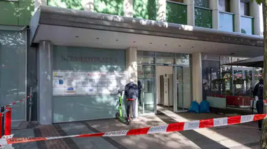 Almanya'da Film Gibi Firar! Uyuşturucu Baronunu Silahlı Baskınla Kaçırdılar, Scooterla İzlerini Kaybettirdiler