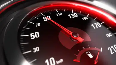 Otoyollarda hız sınırı değişiyor mu? 100 km/s önerisi gündem oldu
