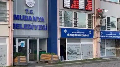 AYŞEN GRUDA 8 MART'TA MUDANYALILAR İLE BULUŞTU