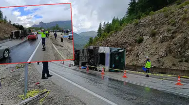 Isparta-Antalya Yolunda Yolcu Otobüsü Devrildi: 1 Ölü, 8 Yaralı!