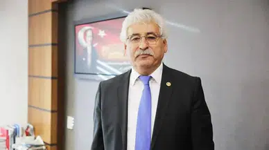 CHP'li Mehmet Tüm'den Sındırgı Belediyesi'ne sert tepki: Cumhuriyetimizden ve Atatürk'ten elinizi çekin!