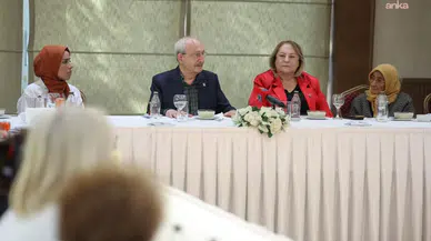 Kılıçdaroğlu, gündelik ev işlerinde çalışan kadınlarla sorunlarını dinlemek üzere bir araya geldi