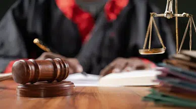 Valinin koruma polisine genç kıza cinsel istismardan 3 yıl 9 ay hapis