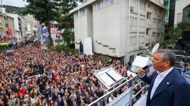 Özgür Özel: Hopa'da hesap soracağız, emeklilerin yüzünü güldüreceğiz