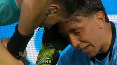 Muslera Korkuttu! Maçta Fenalaşarak Kendini Yere Bıraktı