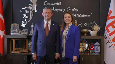 Konak Belediye Başkanı Nilüfer Çınarlı Mutlu, Özgür Özel’i TBMM’de ziyaret etti, projeleri paylaştı
