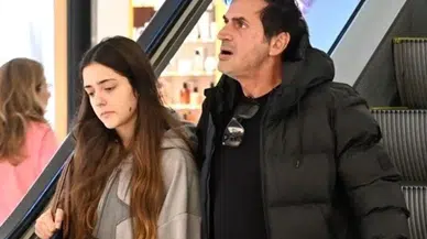 Teoman'ın Gözlerden Uzak Büyüttüğü 13 Yaşındaki Kızı Akmerkez'de Görüntülendi! Son Hali Şaşırttı