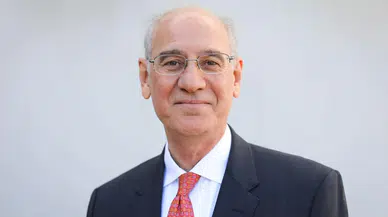 Harvard'da bir ilk: Türk bilim insanı Rıfat Atun dekanlık görevine getirildi