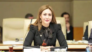 MHP Milletvekili Zuhal Karakoç bel omurgasındaki kırık nedeniyle acil ameliyat oldu