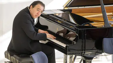 Fazıl Say’dan İnce tepkisi: Bilgisizliğe, kültürsüzlüğe, sıradan bir şovmene, bir ikinci RTE vakasına oy verecek lüksü yok bu halkın