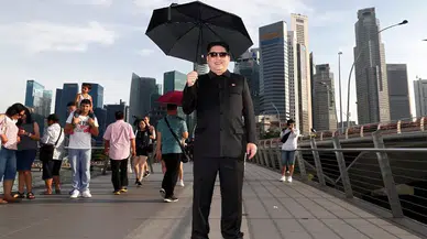 Singapur'a sürpriz ziyaret… Sokakta gören inanamadı!