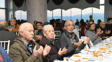 Çiğli Belediyesi, Ramazan'da sosyal projelerle hizmetleri artırıyor, parklar ve yollar yenileniyor