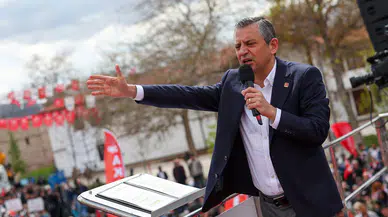 Özgür Özel: "İran'daki kadınlar için savaşmak ABD ve İsrail'e düşmez"