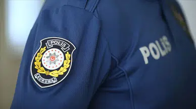 Elinde 20 bin lira ile gezen yaşlı adama polis koruması