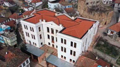 Mudanya Belediyesi Taş Mektep'i Geleceğe Taşıyor