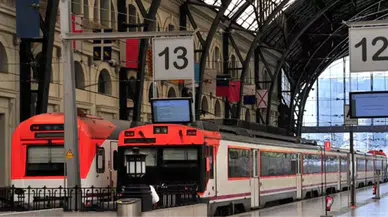 İsviçre'de iki tren çarpıştı: 30 yaralı