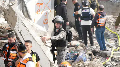 İran füzesinin İsrail'e saldırısında 8 ölü, 20 yaralı