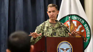 CENTCOM Komutanı’ndan çarpıcı İran iddiası: “300’den fazla sivil hedef vuruldu”